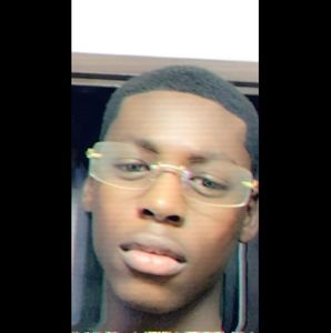 Meet your Posher, Lorenzo